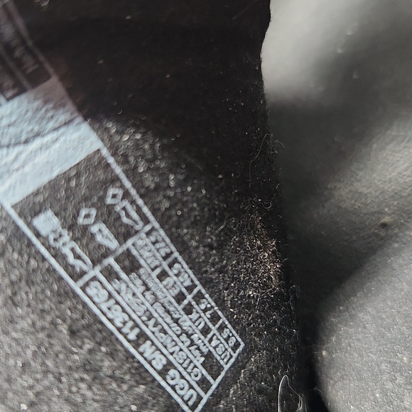 UGG | Women’s Ashton Lug Slide Platform Sandals Black Size 9.5 - Picture 11 of 11